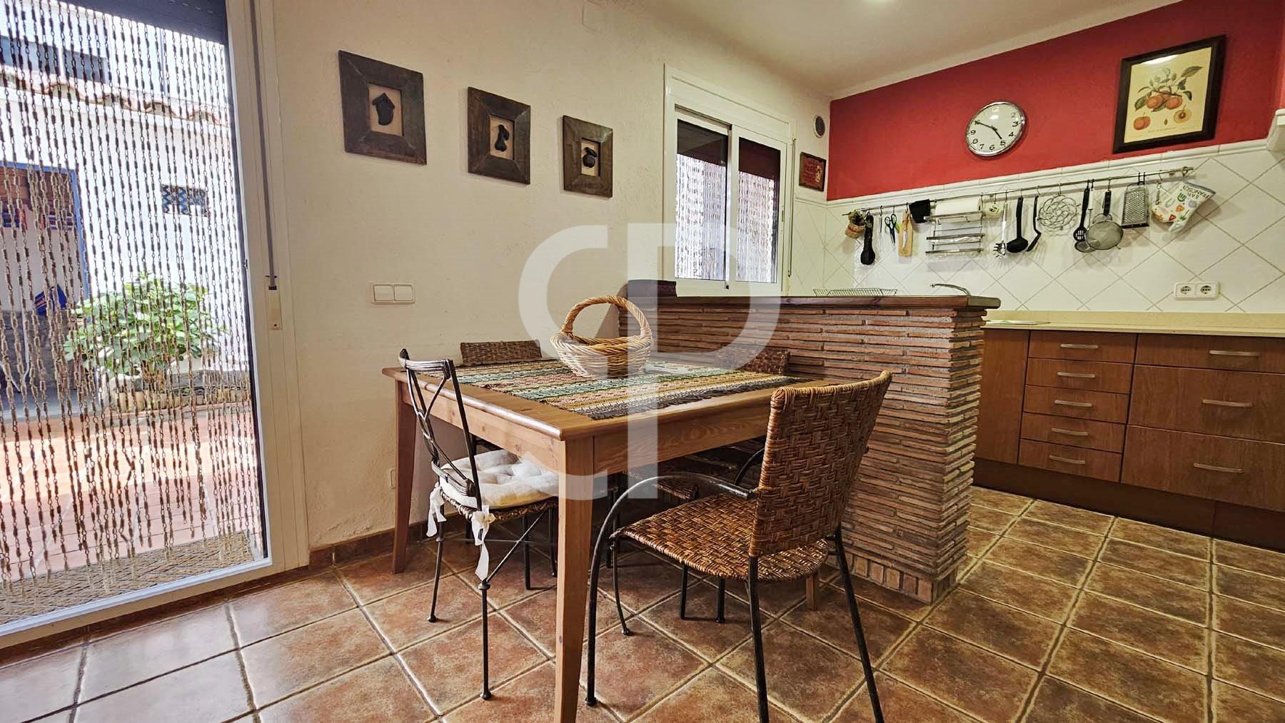 12 SANT JOSEP, 17220, 5 Habitacions Habitacions,2 BanysBanys,Casa,Venda,SANT JOSEP,SANT JOSEP,1084